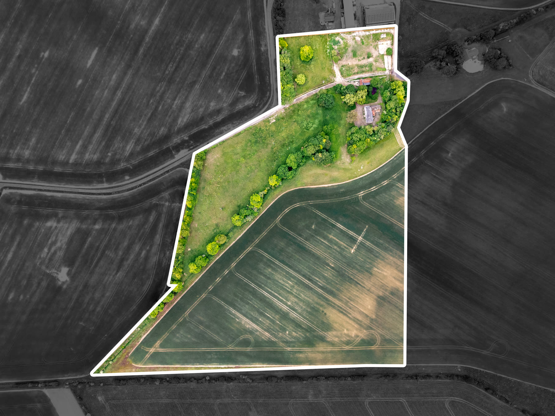 Aerial view of Field Farm House showing the full twenty acre boundary outlined